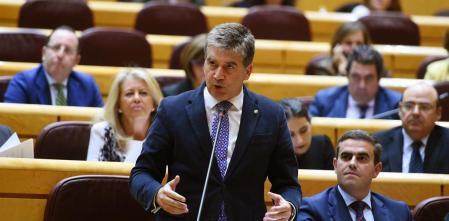 GRAF2863. MADRID, 06/11/2018.- El portavoz del PP en la cámara, Ignacio Cosidó, durante su intervención en la sesión de control al Gobierno en el pleno del Senado, esta tarde en Madrid. EFE/ Fernando Villar